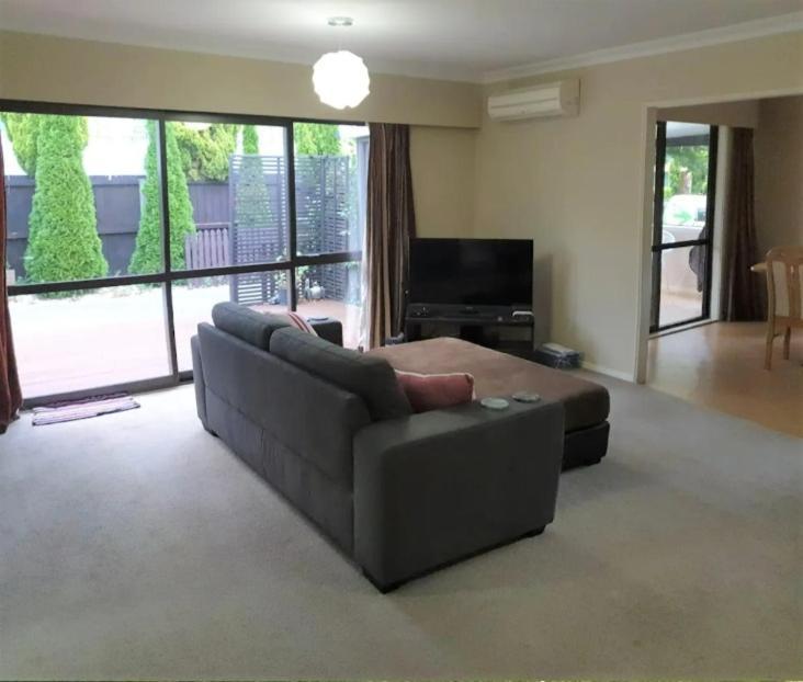 Highland Place Avonhead Christchurch Exterior photo